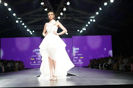 What to Expect at Your First Runway Show?