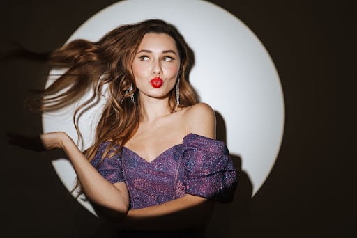 7 stunning eye-catching hairstyles for female models