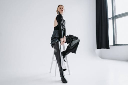 What Trends Shape the Future of Runway Modeling?