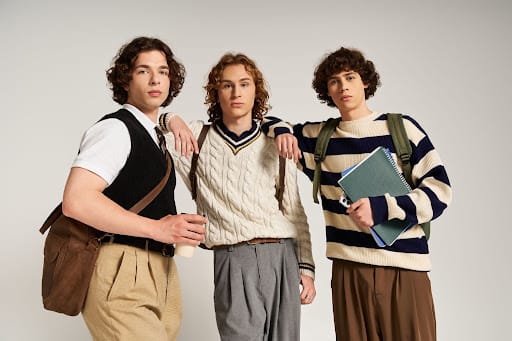 5 Pros and Cons of Teenage Modeling